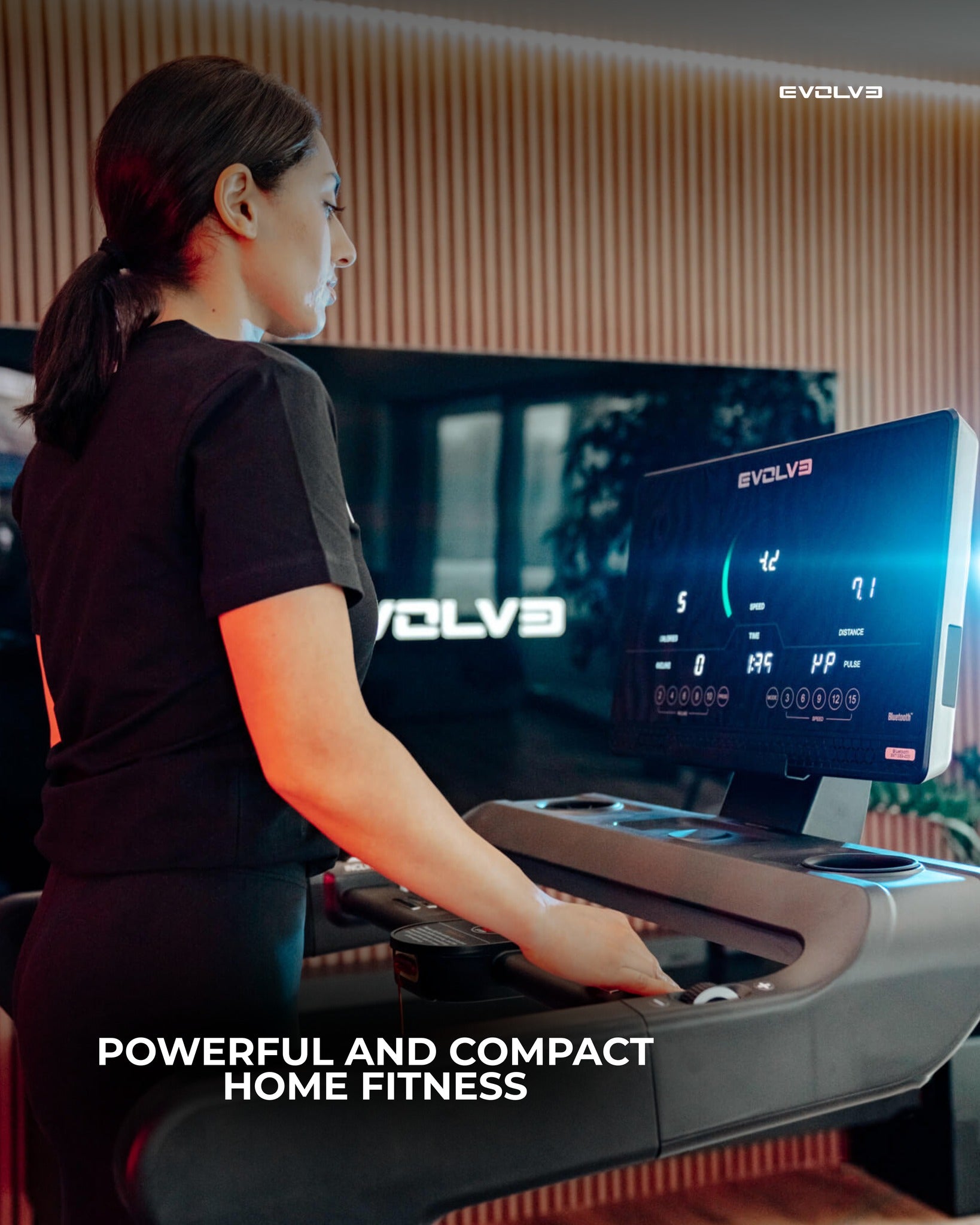 Evolve Fitness HT-300-LED Laufband