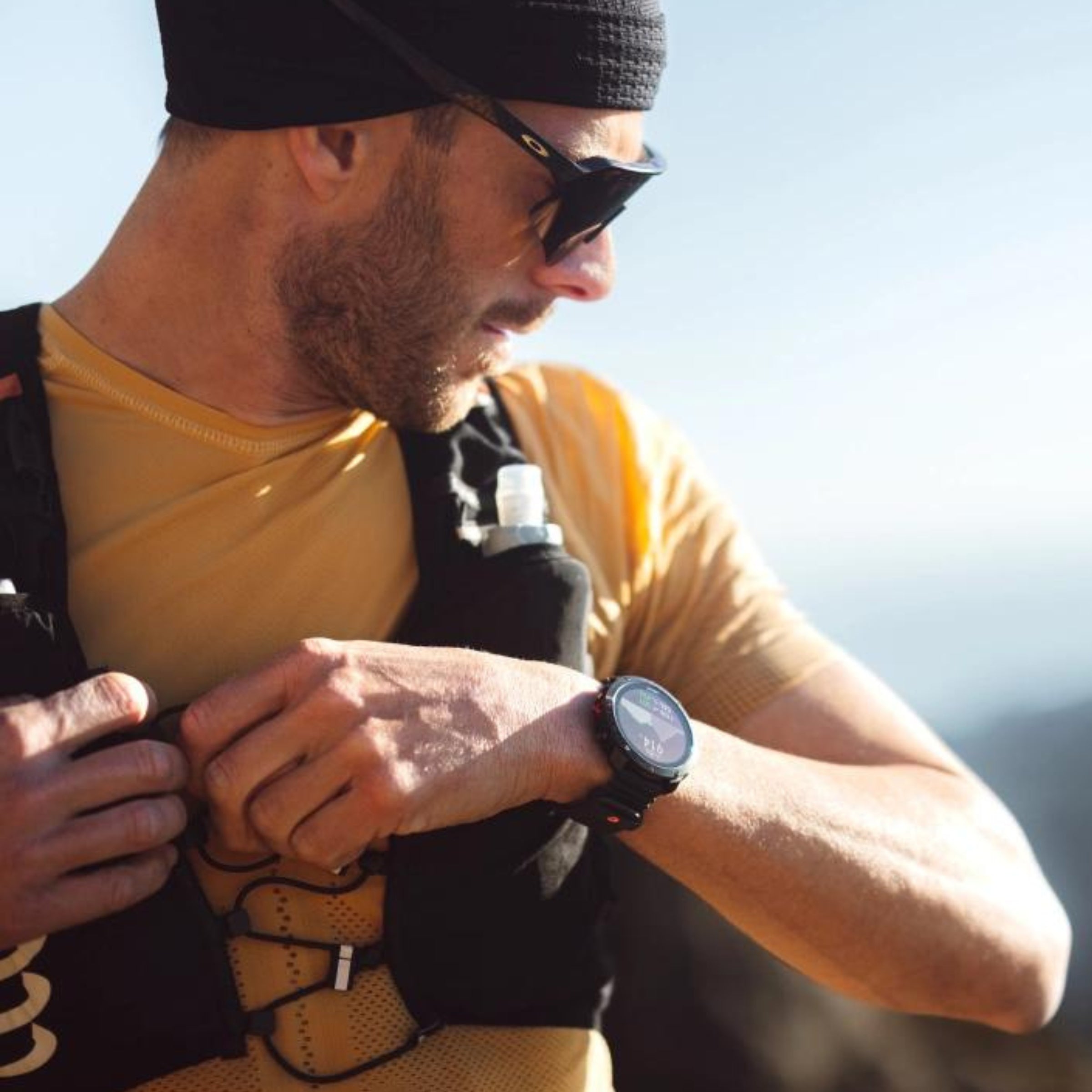 Polar Grit X2 Pro Night Black Premium Multisportuhr SL - Schwarz