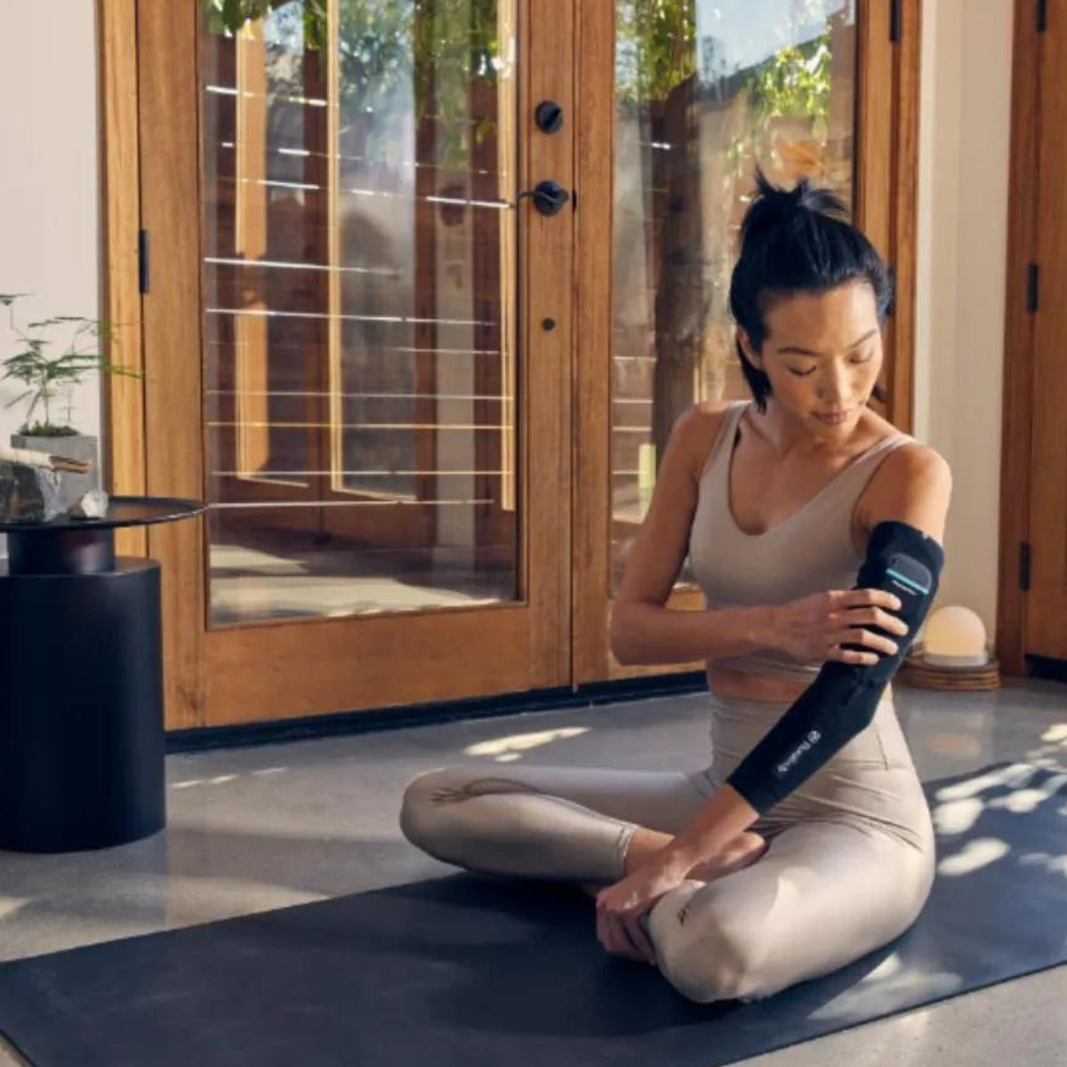 Therabody RecoveryPulse Arm (Medium) - Compression Sleeve - Herstel & rust voor de armen