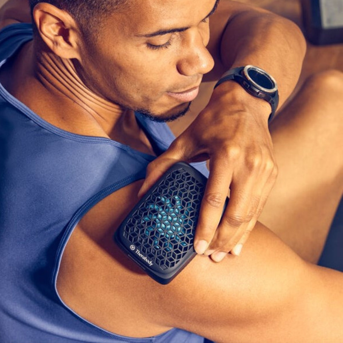 Therabody RecoveryTherm Cube - Directe warmte-, koude- en contrasttherapie voor gerichte pijnverlichting