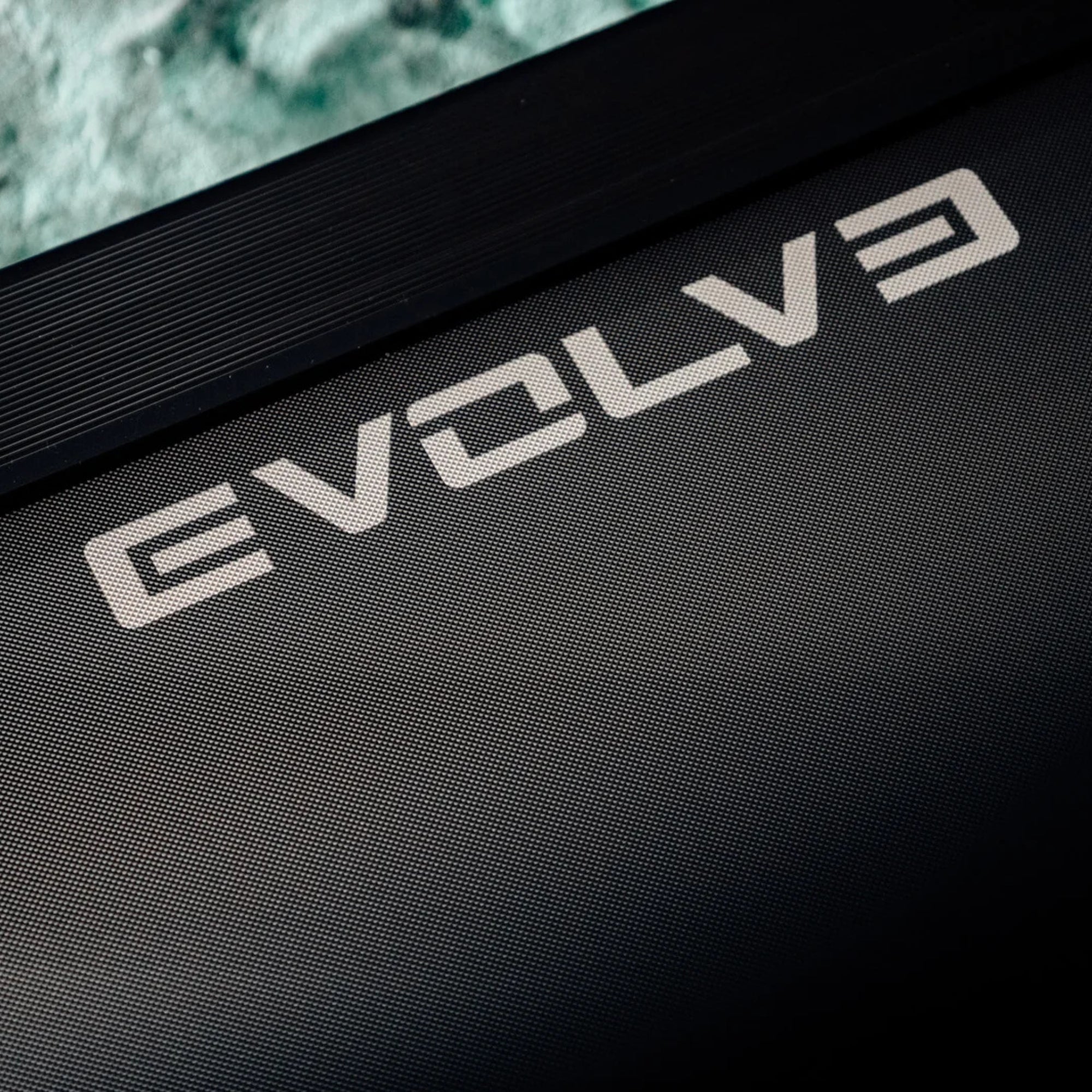 Evolve Fitness HT-300-LED Laufband