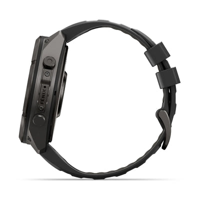 Garmin fēnix® 9 Pro (51 mm) - Carbon Gray DLC Titan mit Silikonarmband in Schwarz/Pebble Gray