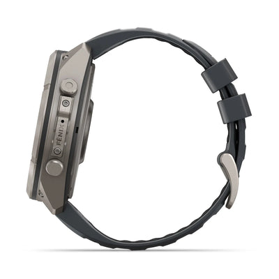 Garmin fēnix® 9 Pro inReach® (51 mm) – Titan mit Graphit-/schwarzem Silikonarmband