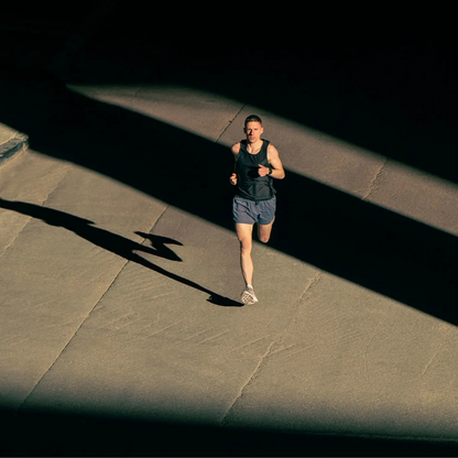 Garmin Forerunner 970 Soft Gold – Premium-Lauf-Smartwatch mit AMOLED-Display 