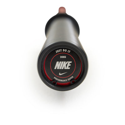Nike Strength Coated Premium Langhantel – 20 kg / Roter Swoosh 