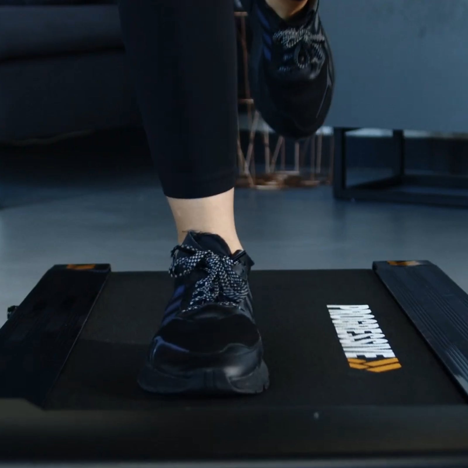 Progressive RUN2000 Laufband 