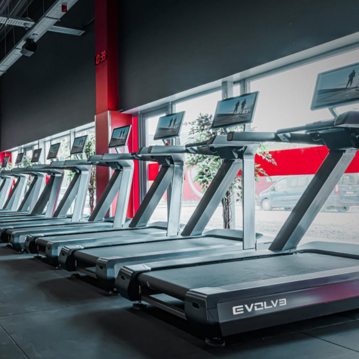 Evolve Fitness CT-215X Loopband - XL 21,5" 2K Touchscreen Entertainment Console